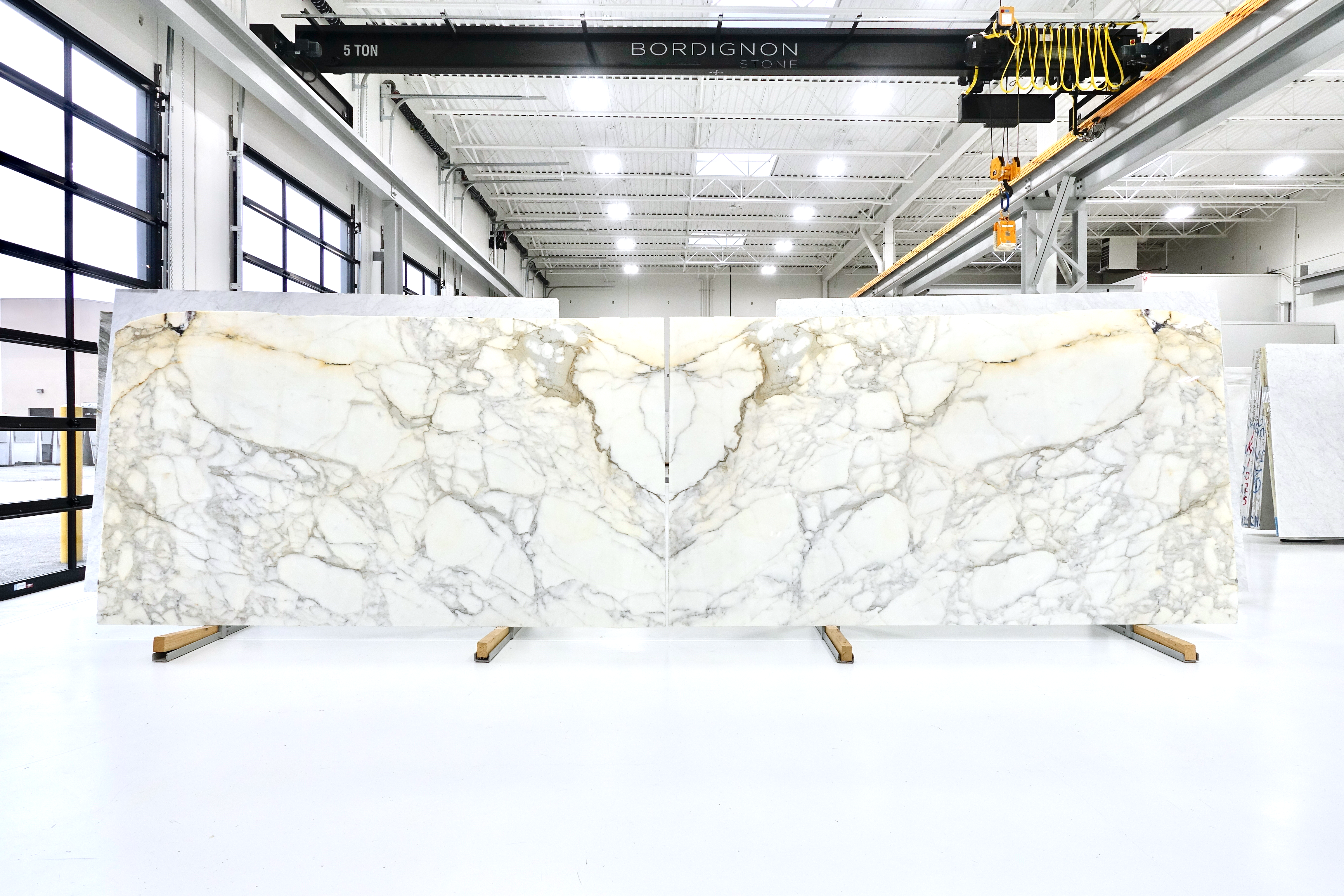 CALACATTA GOLD EXTRA 2CM MARBLE
