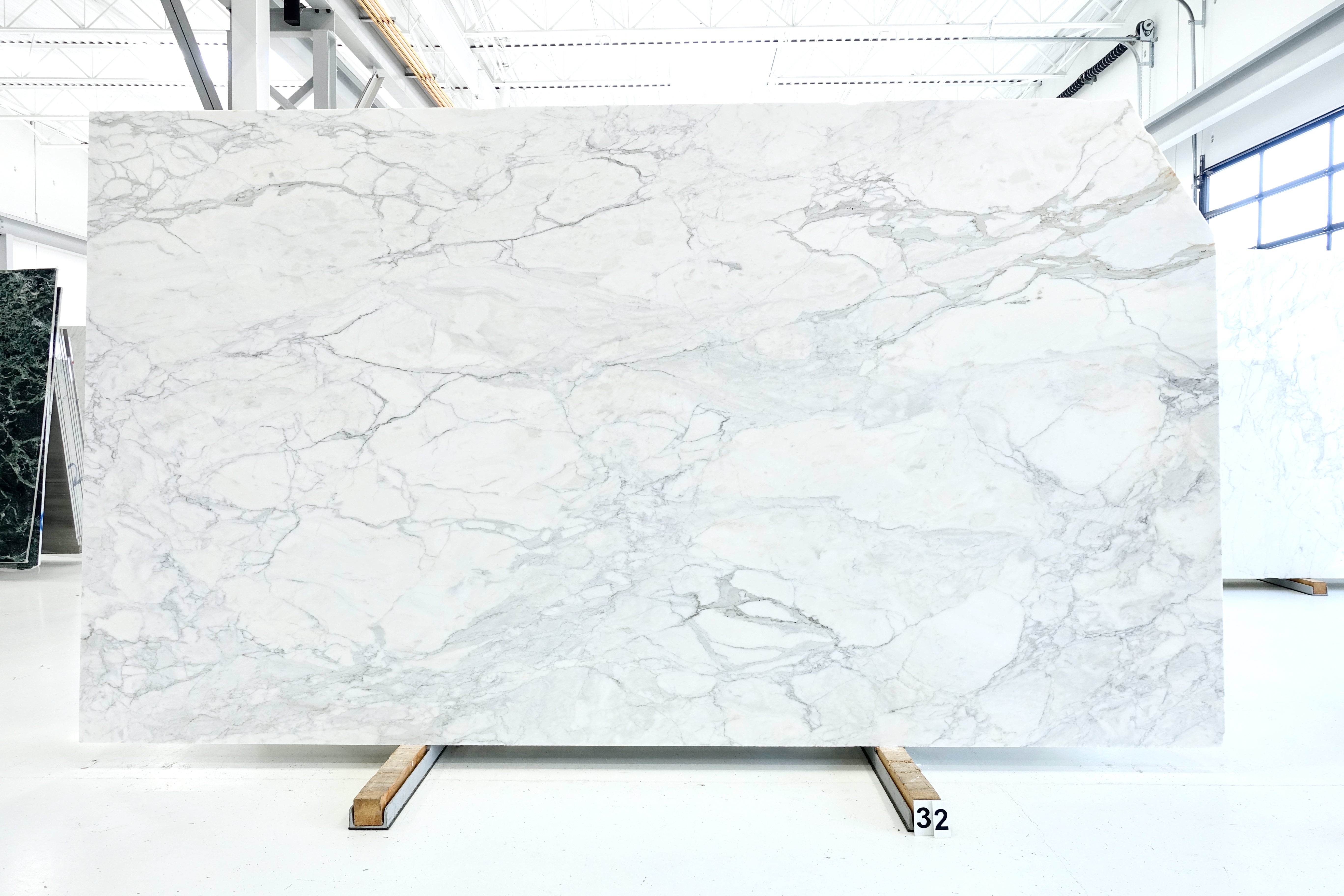 CALACATTA PREMIUM 2CM MARBLE