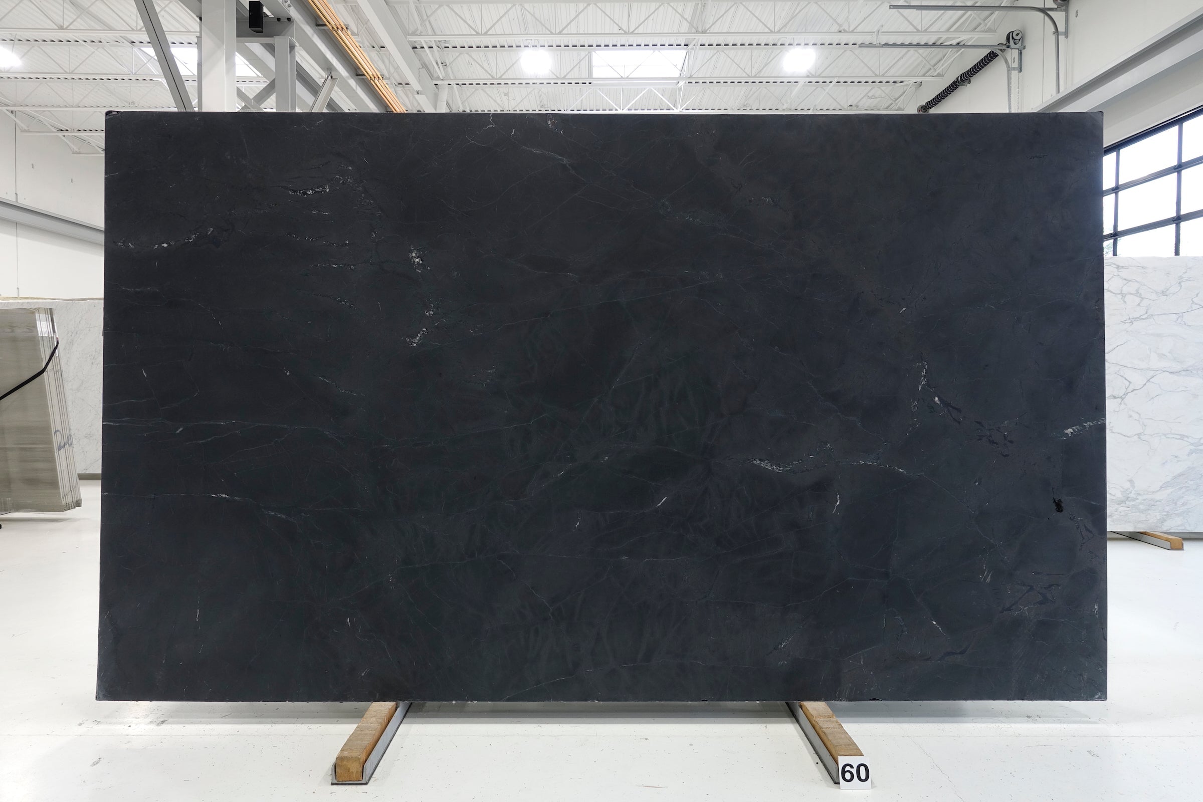 INFINITY BLACK 2CM QUARTZITE | BLOCK #2056