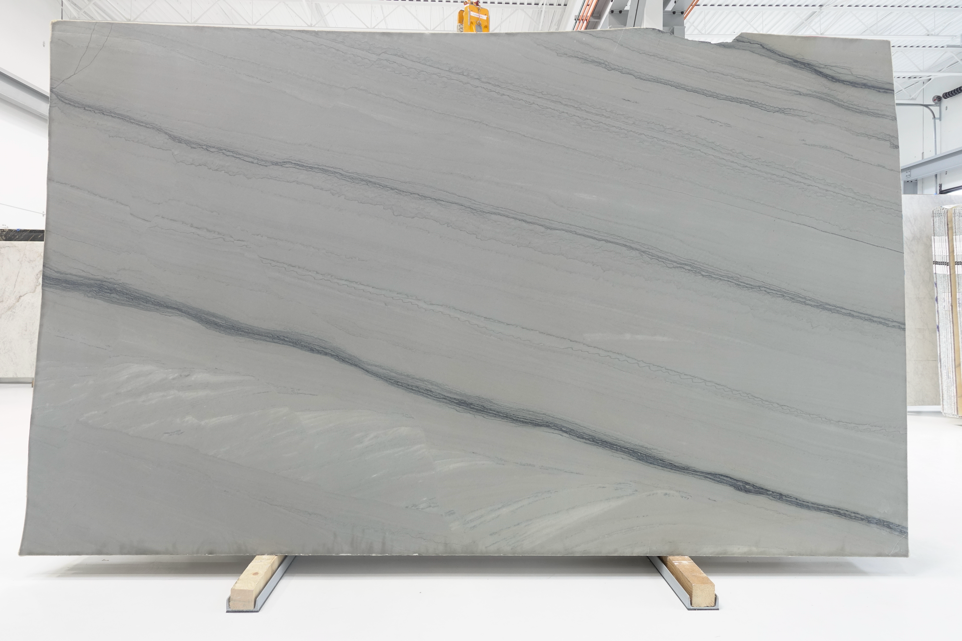 SILVER SHADOW 2CM QUARTZITE