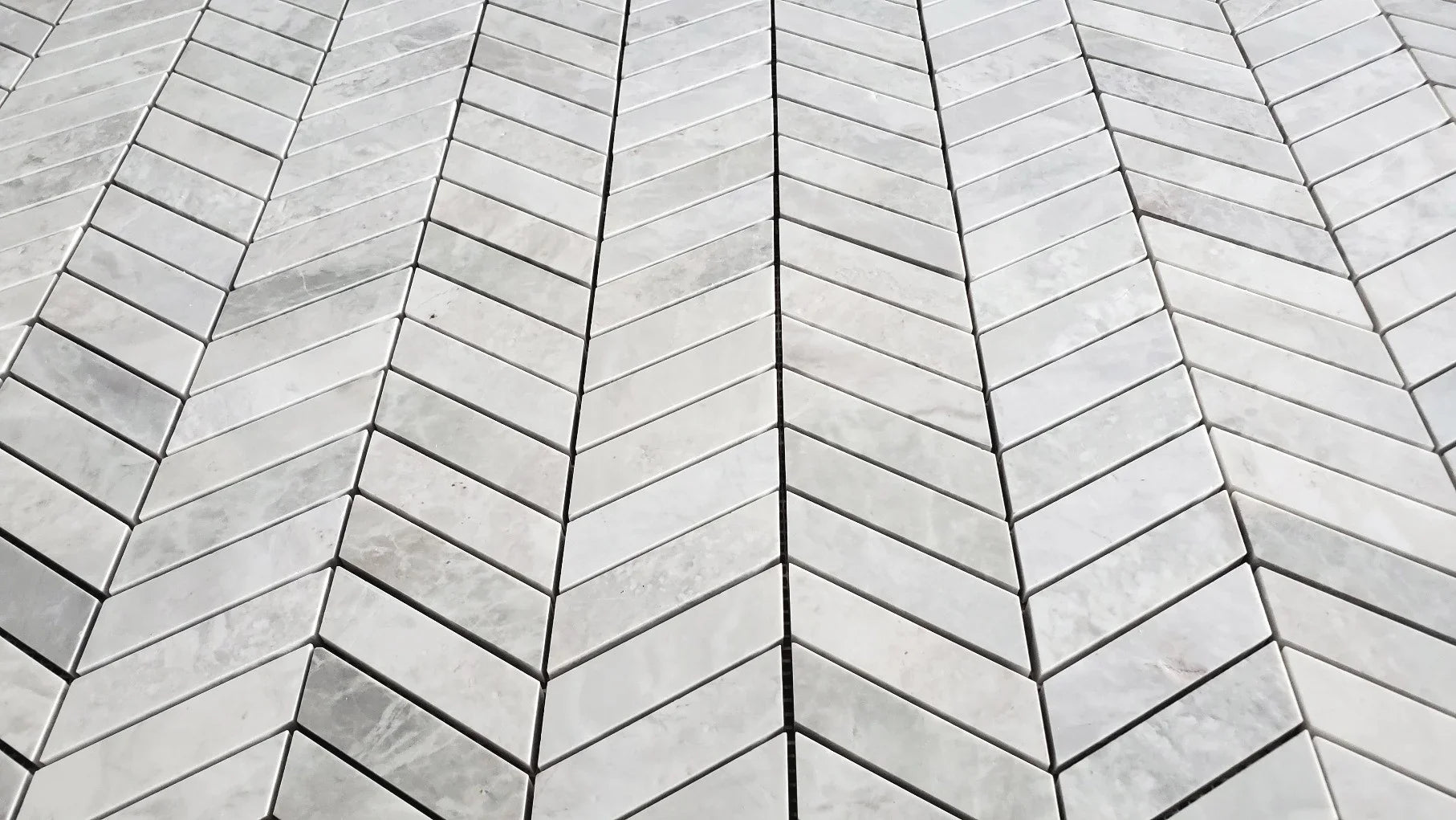 Bianco Congelato Nimbus Marble Chevron Polished Mosaic Tile