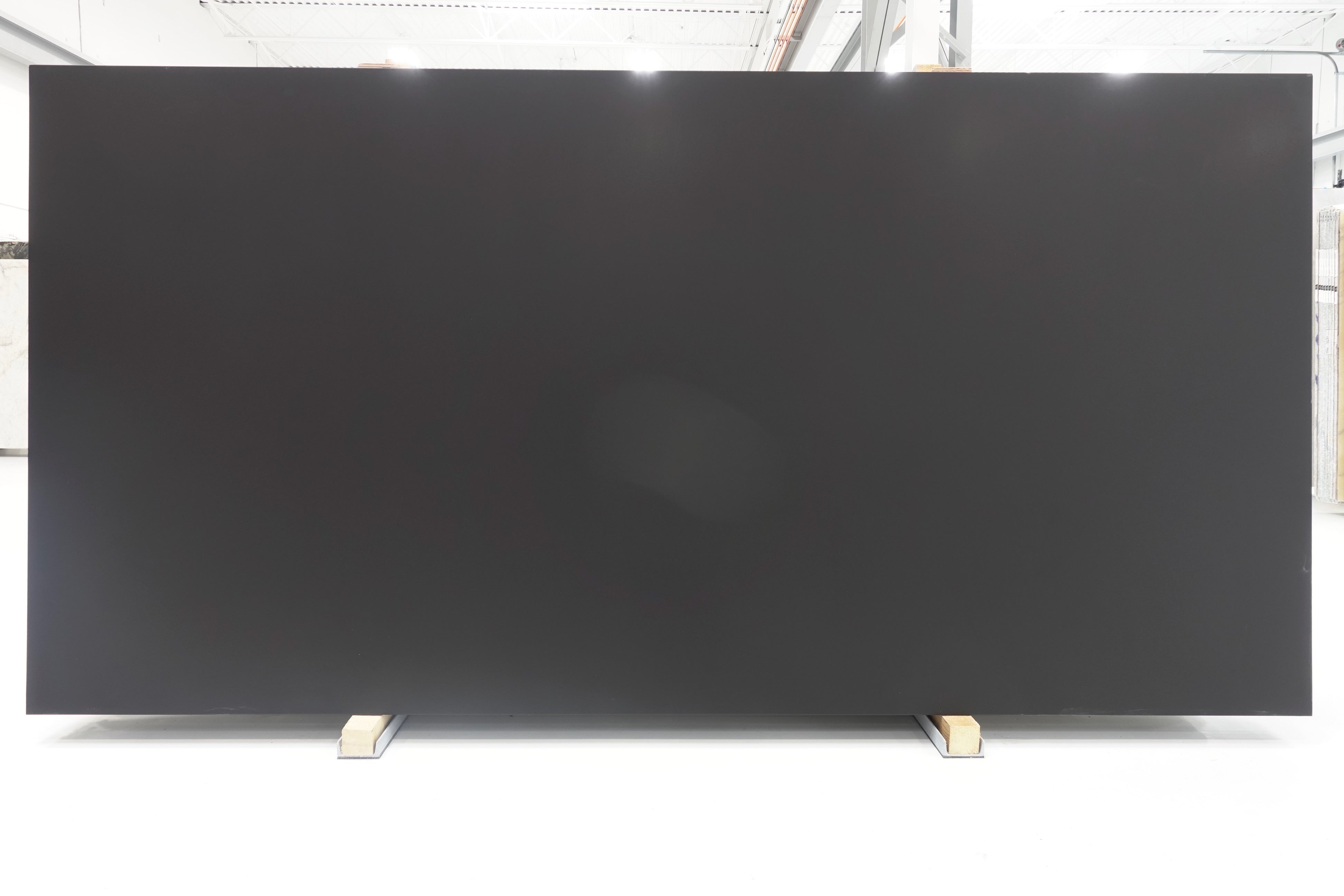 LIDO QUARTZ ABSOLUTE BLACK HONED LQ723 | DISCONTINUED