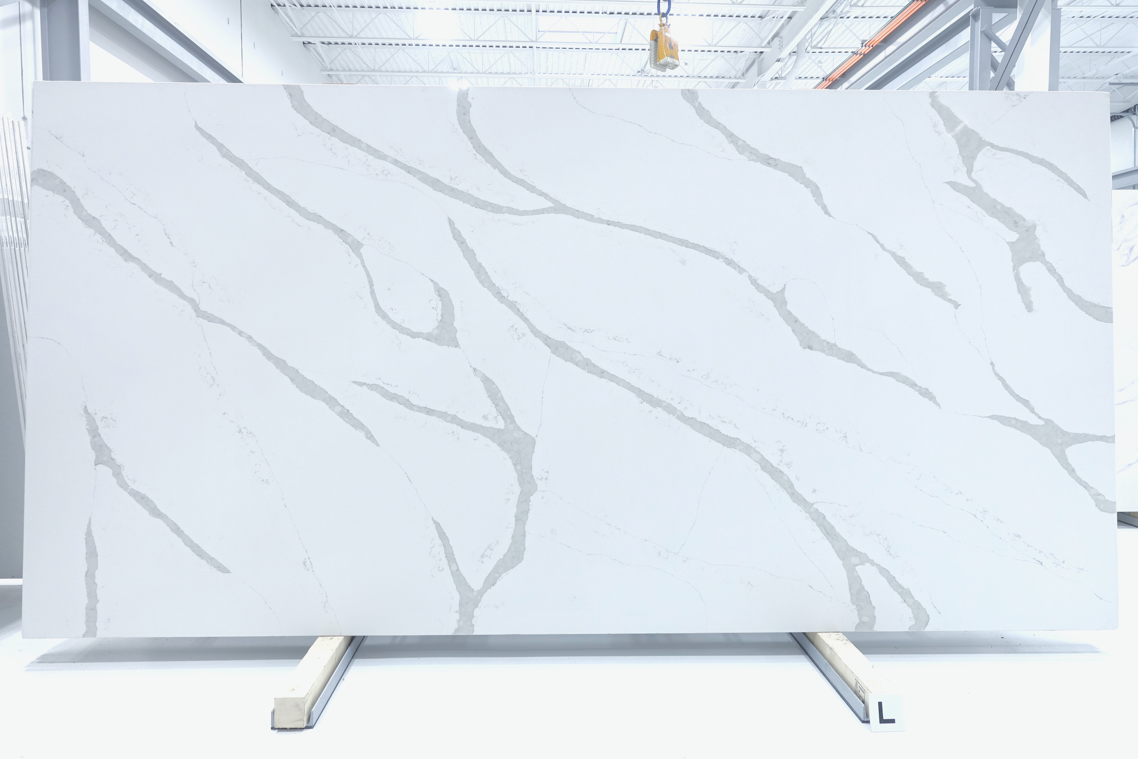 LIDO QUARTZ CALACATTA LQ508 | Discontinued