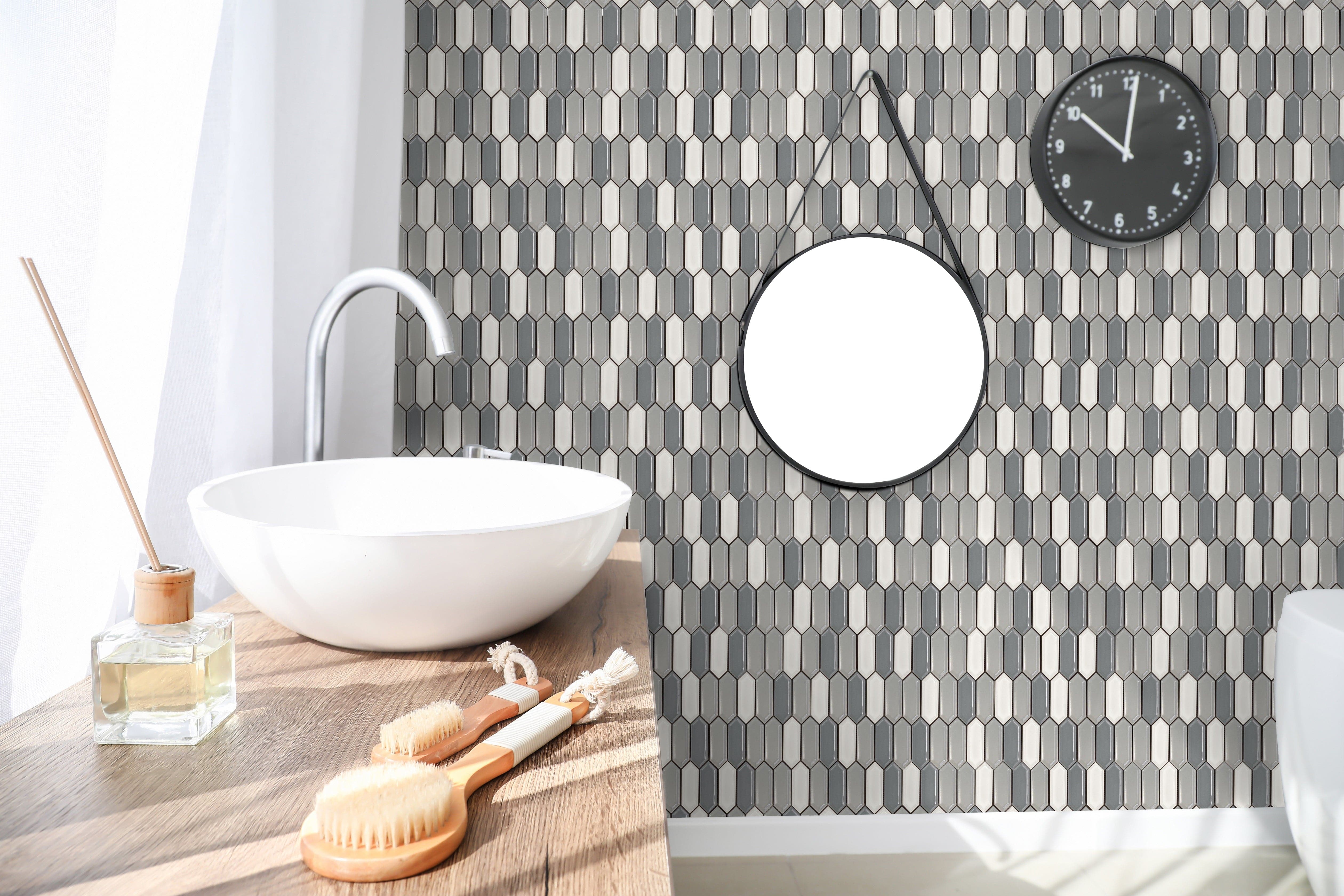 Silver Cloud Blend Ivy Picket Glazed Porcelain Mosaic Tile